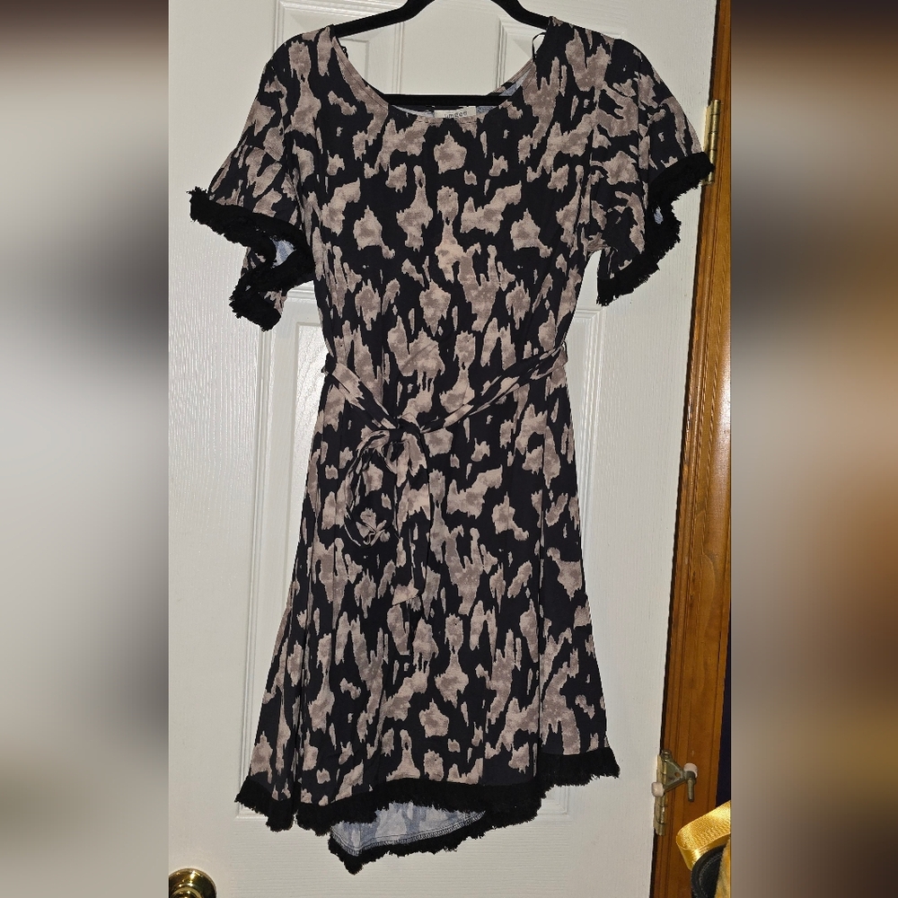 Umgee Black and Cream Abstract Mini Dress